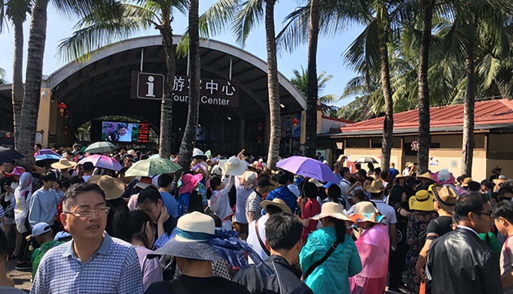 普陀山數萬游客滯留,有人喊要上廁所插圖 普陀山數萬游客滯留,有人喊要上廁所插圖