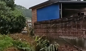 廣東肇慶強降雨致一家三口遇難縮略圖