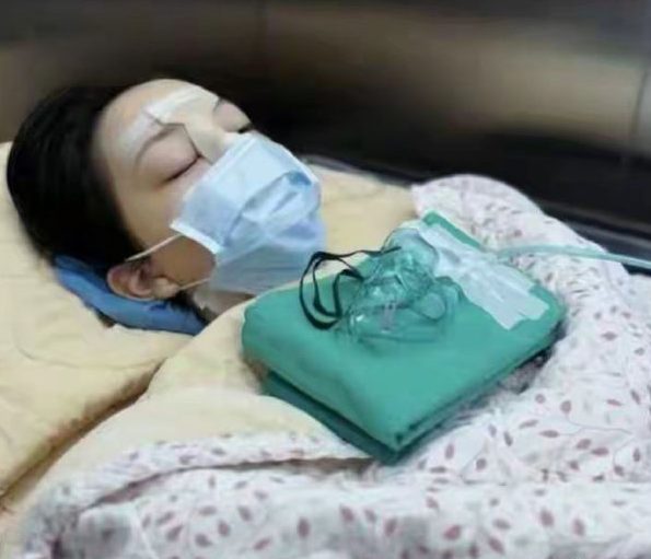 王菲女兒曬唇腭裂手術(shù)照插圖