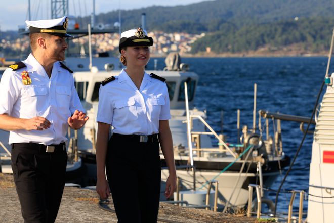 西班牙公主開始接受海軍訓練插圖2