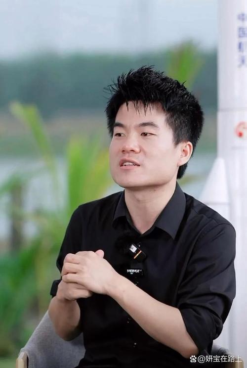 董宇輝在與輝同行由執行董事改任董事插圖