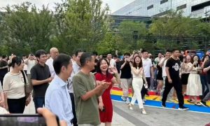 馬云現身阿里巴巴園區縮略圖