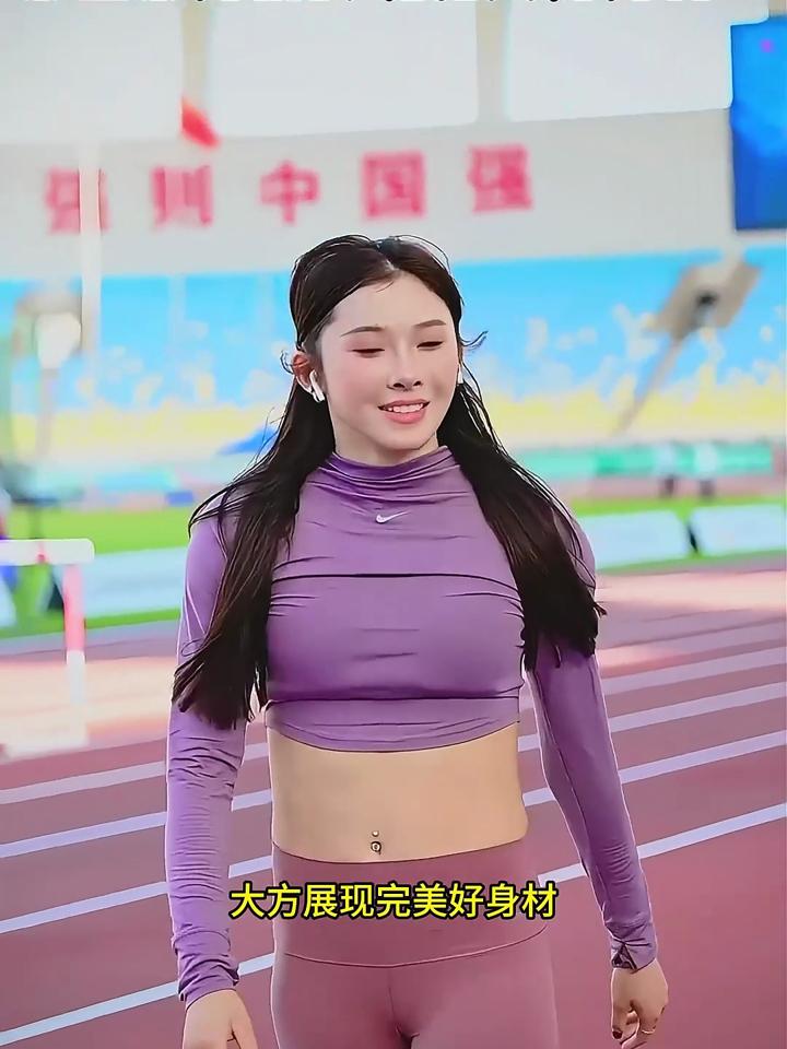 女主播模仿吳艷妮：刷禮物就能表演插圖